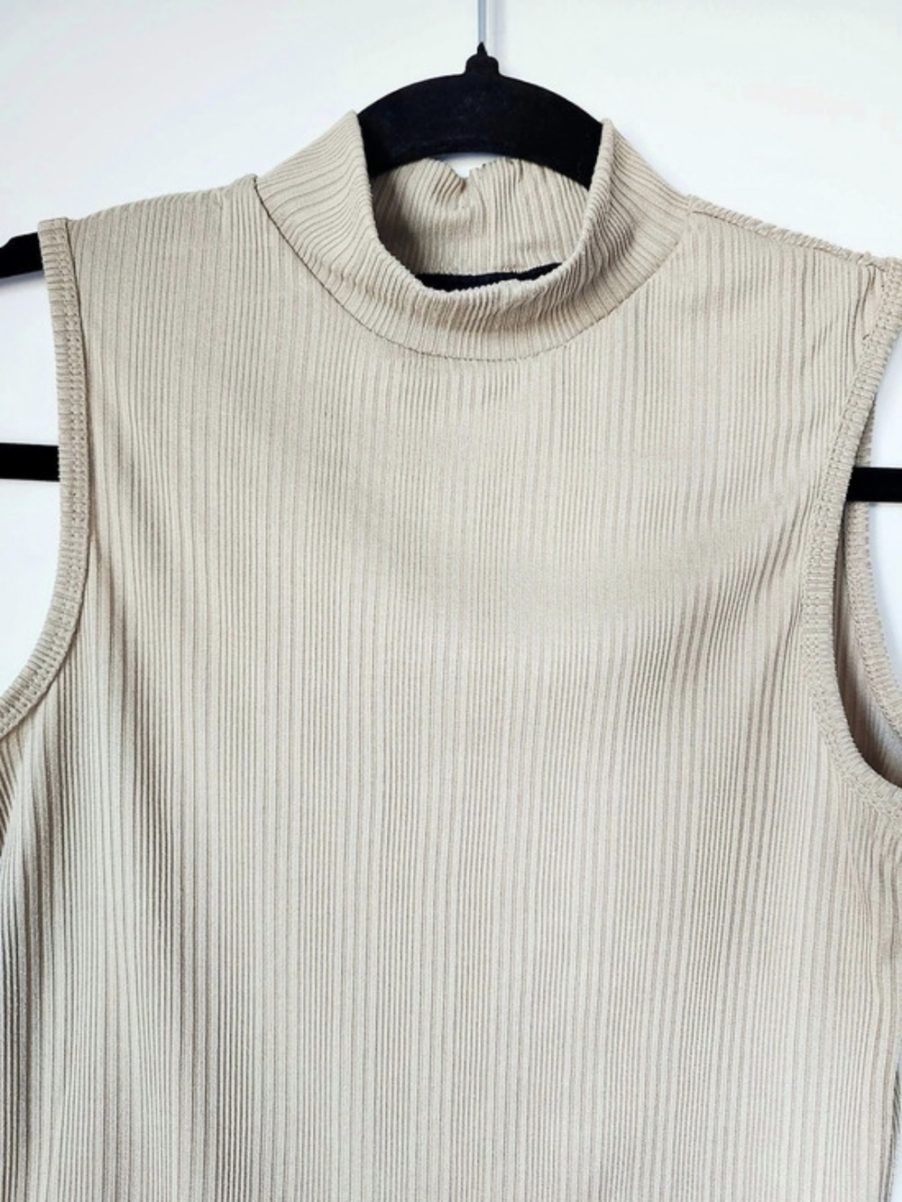 Beige Ribbed Mock Neck Tank Top - Picture 4 of 5